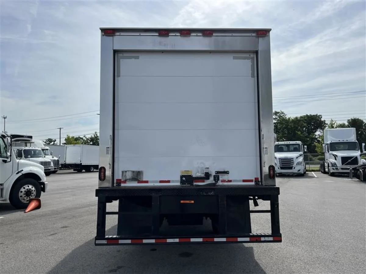 2019 Isuzu NQR - image 5