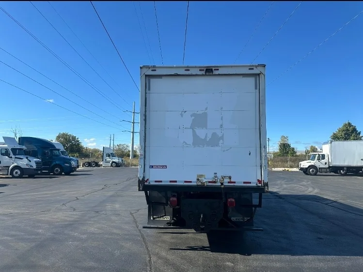 2018 Mack Pinnacle - image 7