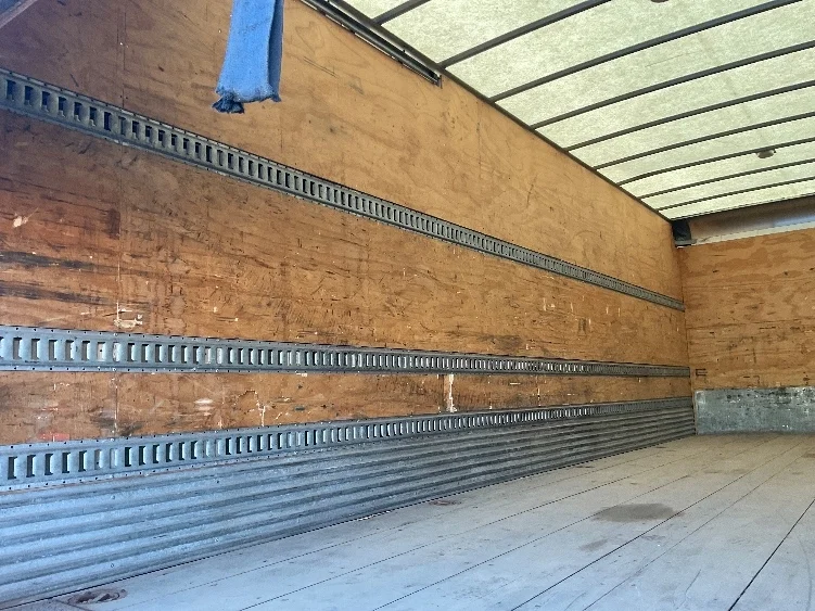 2018 Mack Pinnacle - image 10