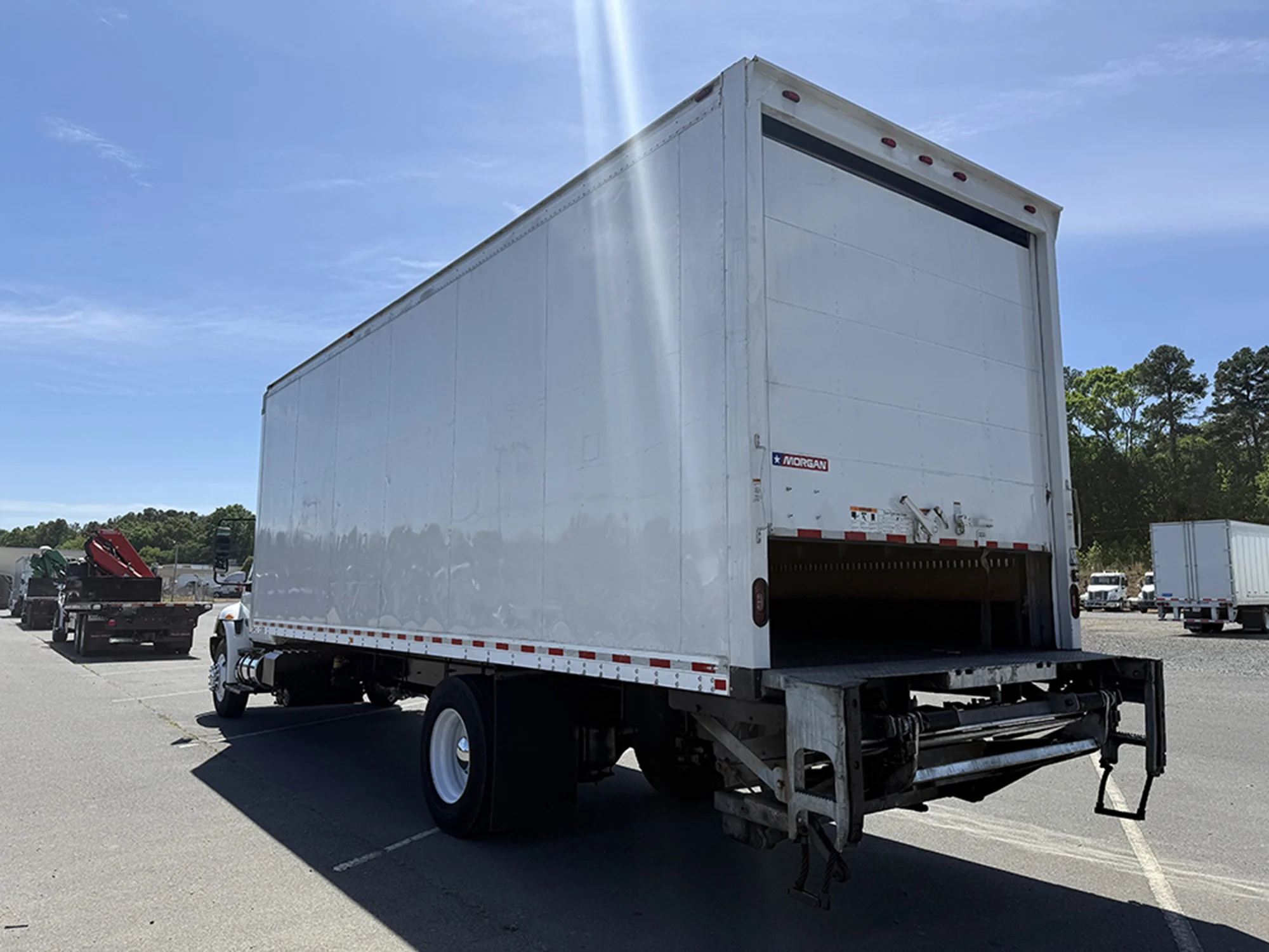 2019 International 4300 — photo 6