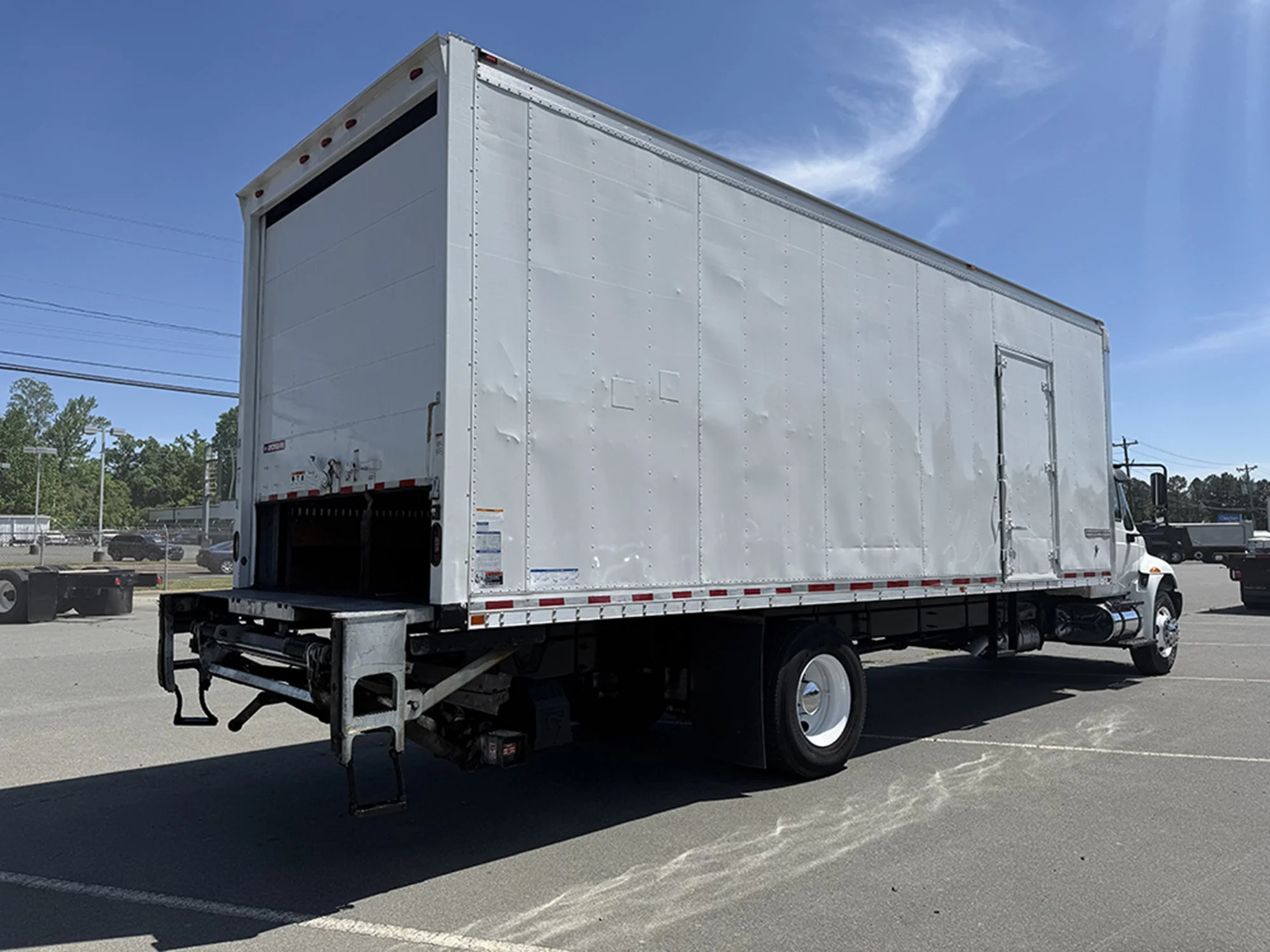 2019 International 4300 — photo 4