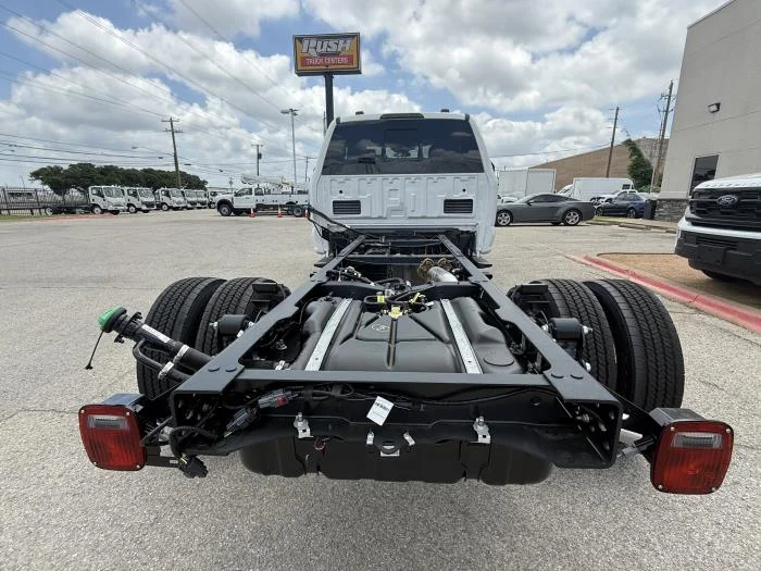 2026 Ford F-550 — photo 5