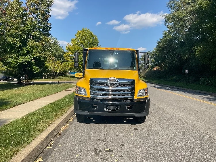 2023 Hino L6 - image 2