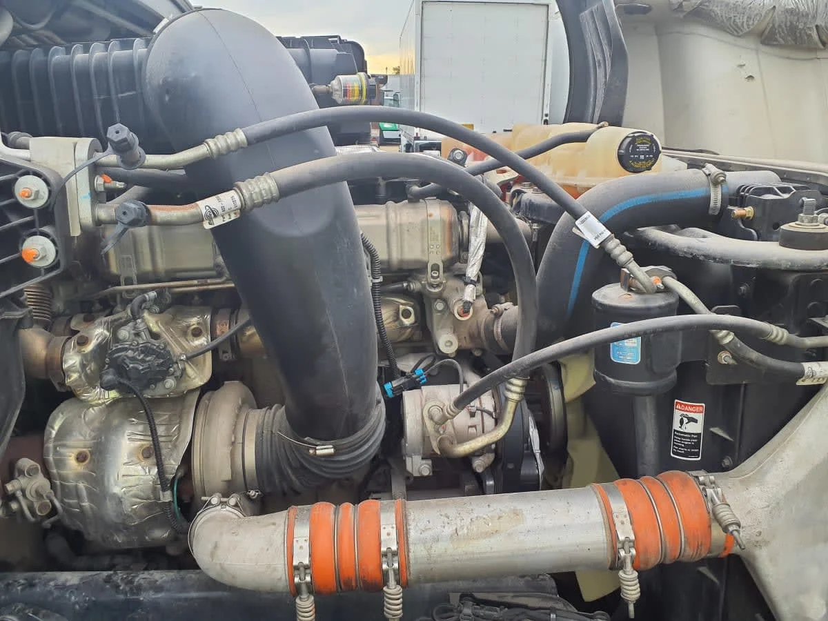 2022 Freightliner Cascadia in Wayland, MI — photo 14