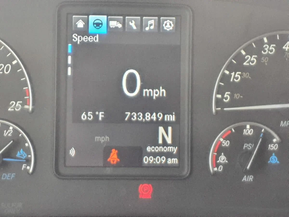 2022 Freightliner Cascadia in Wayland, MI — photo 10
