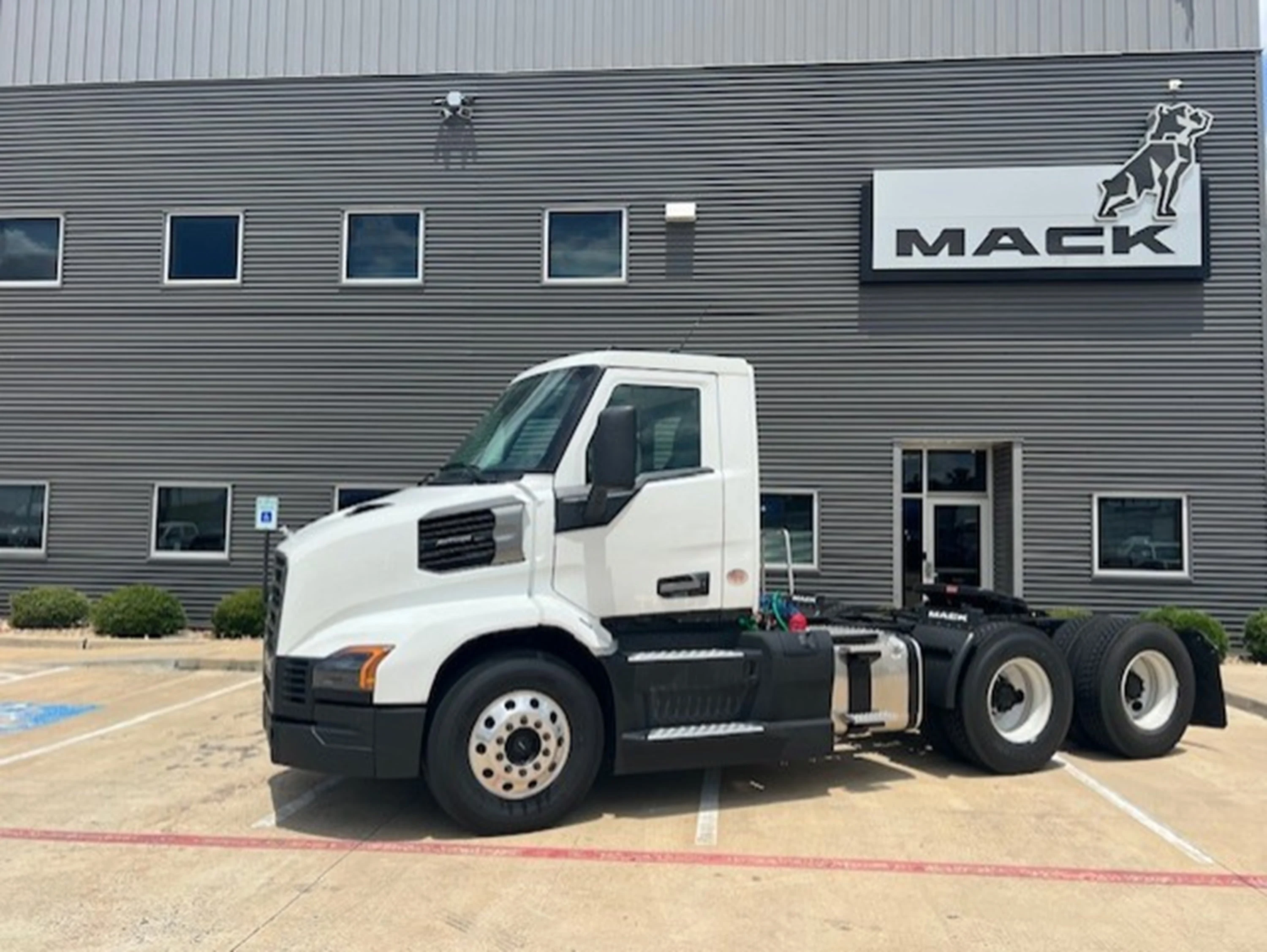 2027 Mack Anthem in Houston, TX