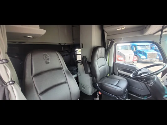 2023 Kenworth T680 in Memphis, TN — photo 23