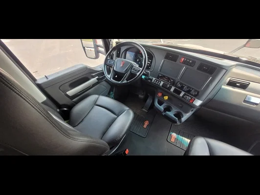 2023 Kenworth T680 in Memphis, TN — photo 20