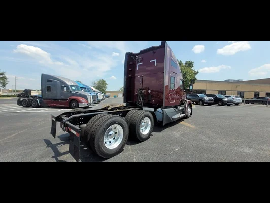 2023 Kenworth T680 in Memphis, TN — photo 13