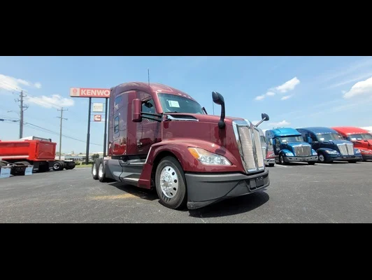 2023 Kenworth T680