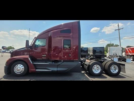 2023 Kenworth T680 in Memphis, TN — photo 10