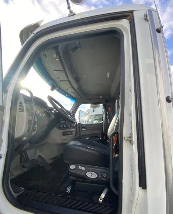 2020 Peterbilt 567 - image 16