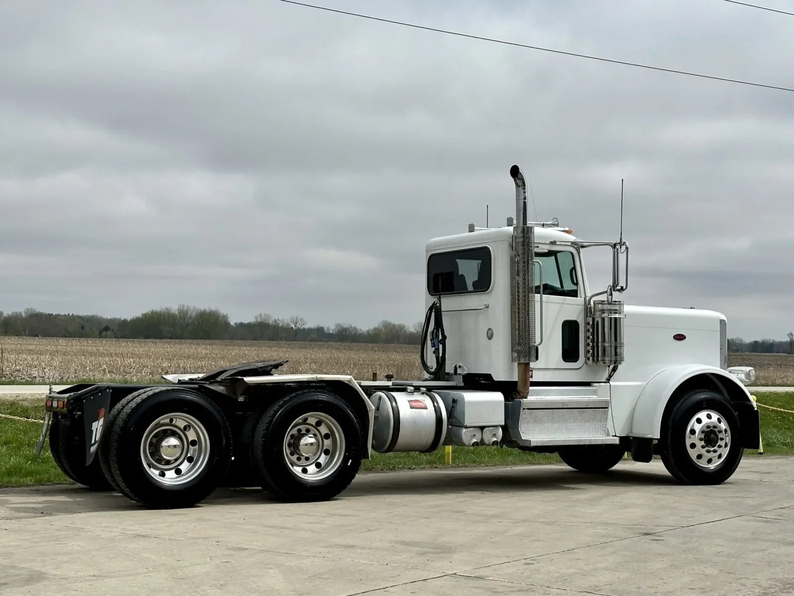 2020 Peterbilt 389 - image 5