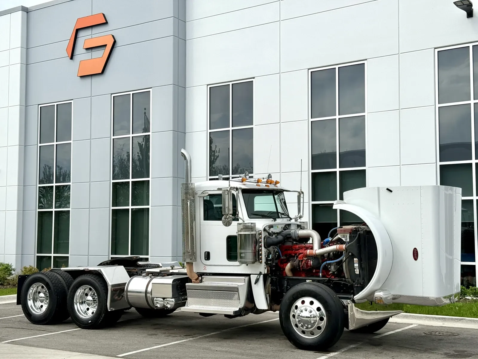 2020 Peterbilt 389 in New Lenox, IL — photo 9