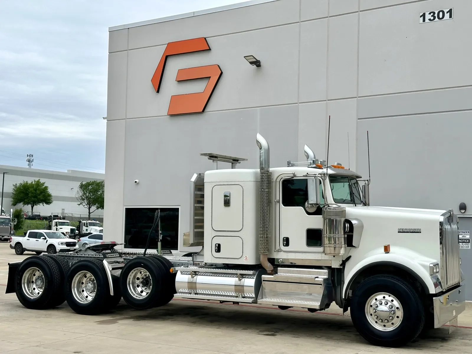 2022 Kenworth W900 in Hutchins, TX