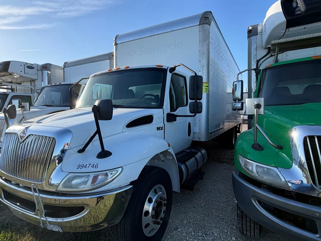 2019 International MV - image 4