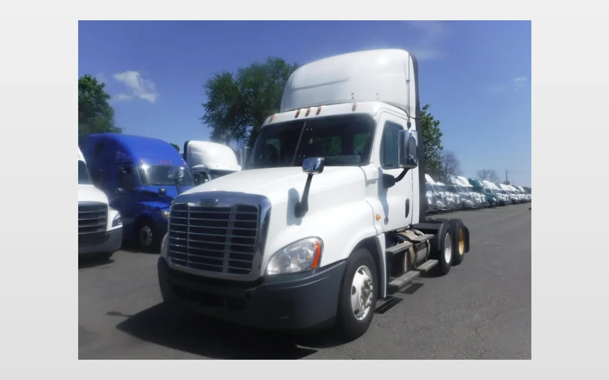 2020 Freightliner - image 1