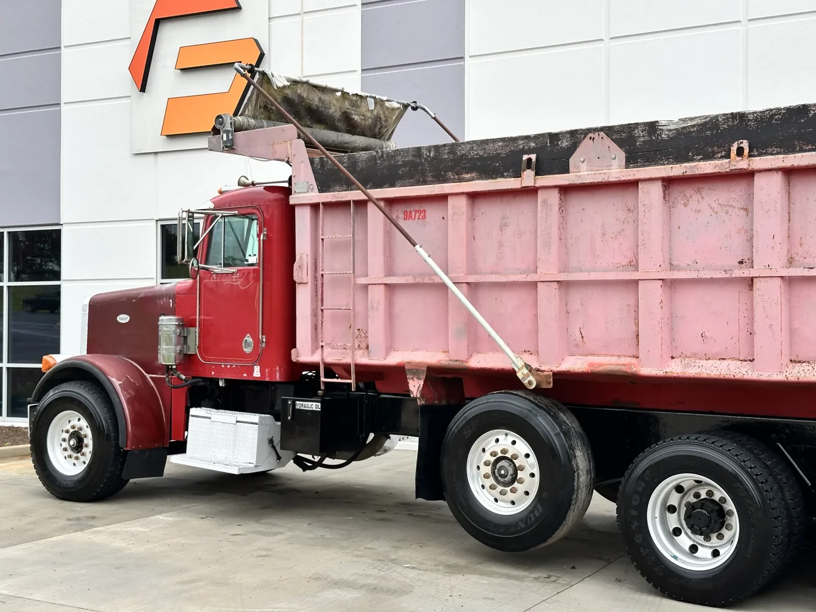 1996 Peterbilt in Greer, SC — photo 9