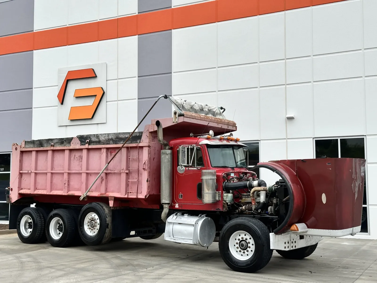 1996 Peterbilt in Greer, SC — photo 10