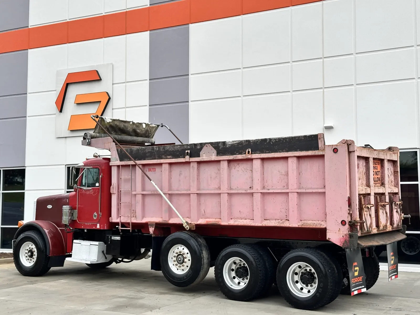1996 Peterbilt in Greer, SC — photo 7