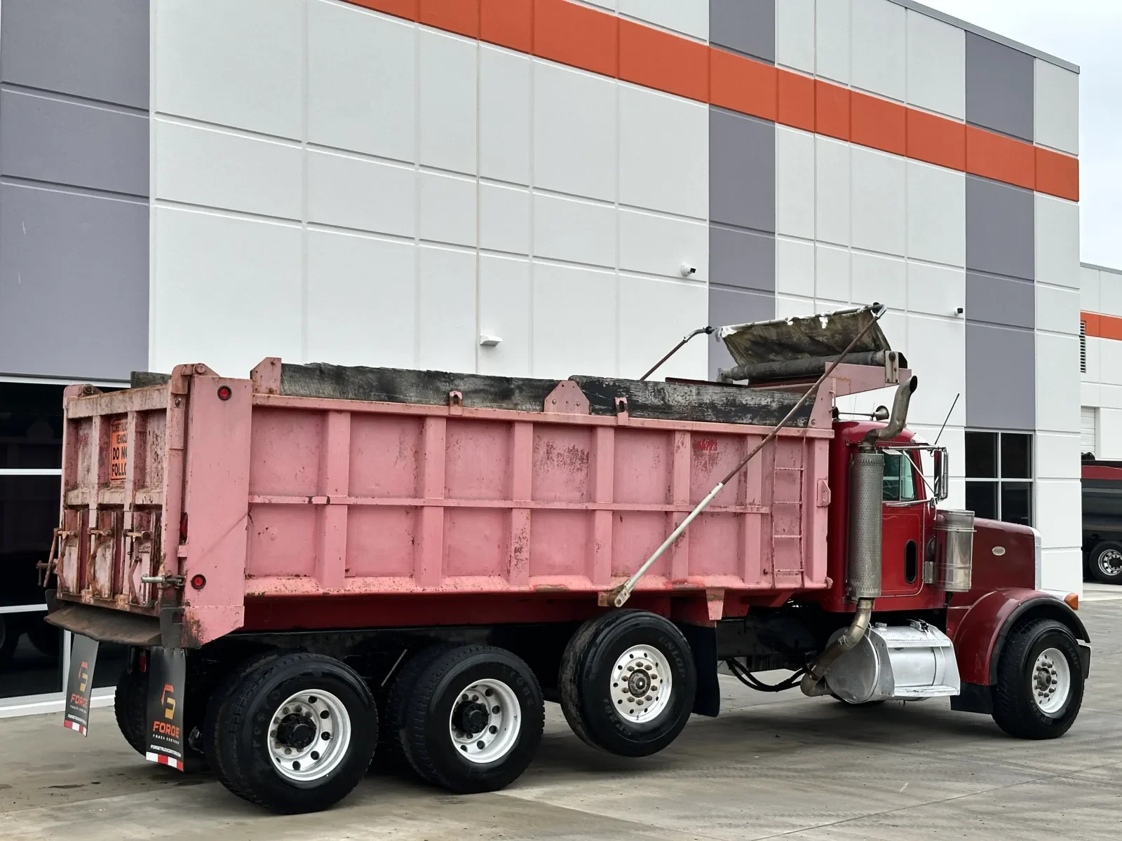 1996 Peterbilt in Greer, SC — photo 6