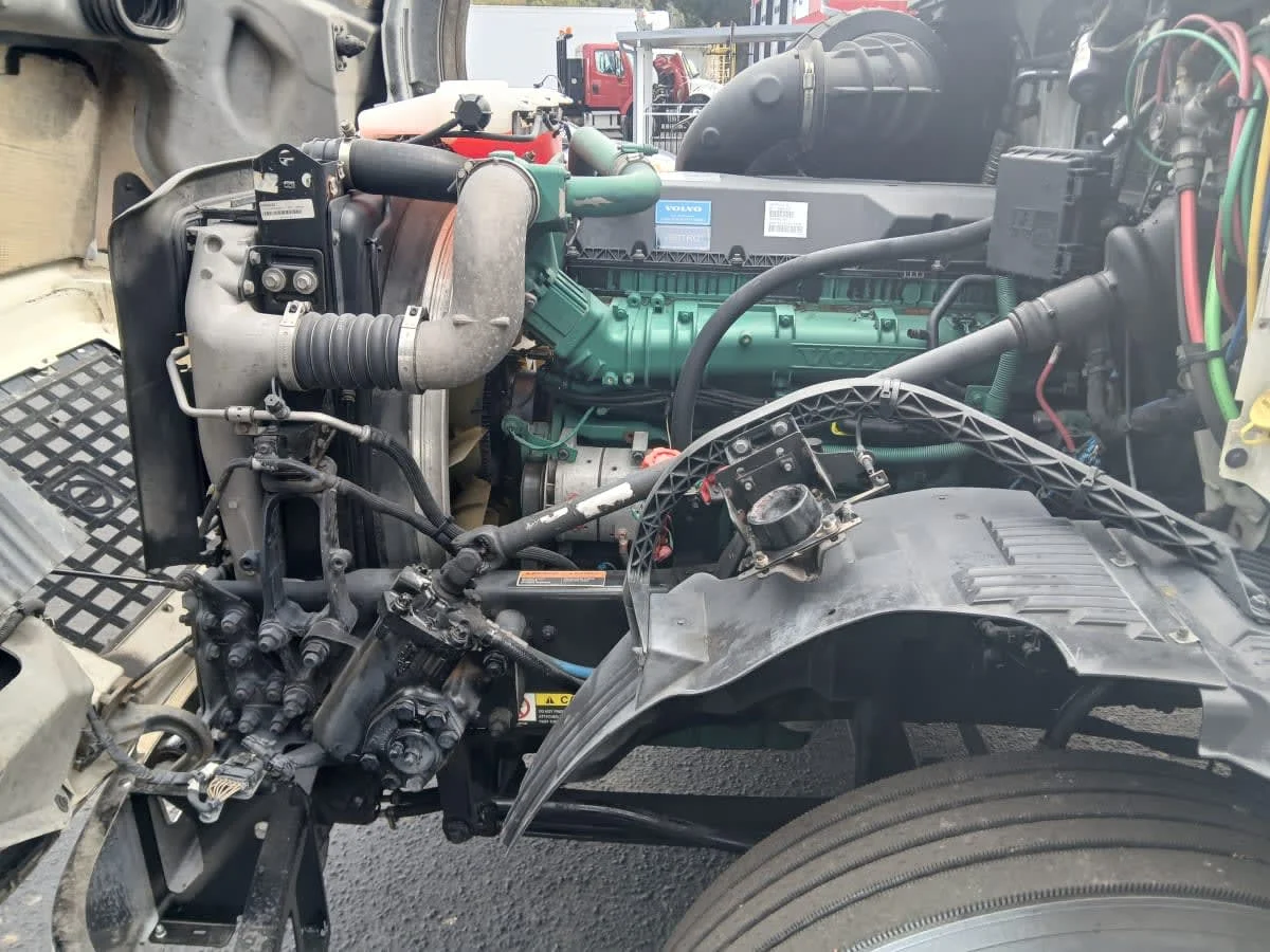 2016 Volvo VNL 860 in Jacksonville, FL — photo 8