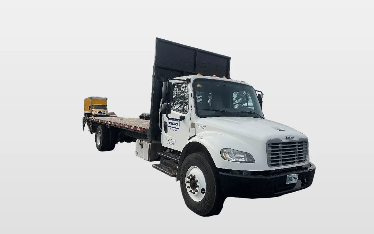 2019 Freightliner M2 106 - image 1
