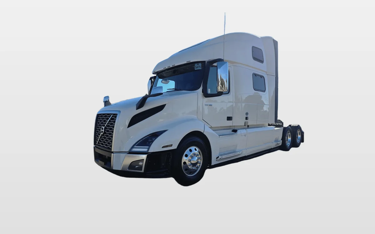 2023 Volvo - image 1