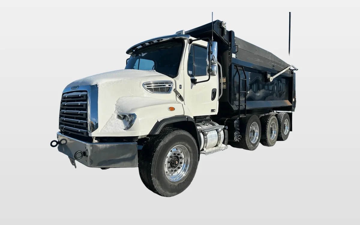 2022 Freightliner 114SD - image 1