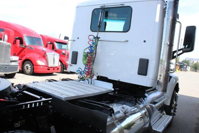 2021 Peterbilt 579 — photo 7