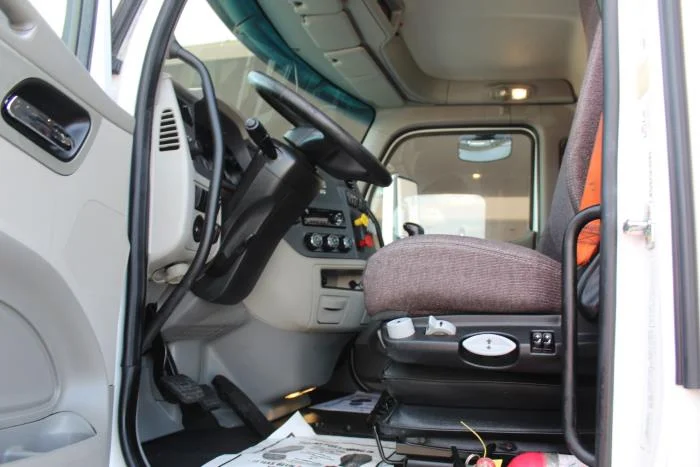 2021 Peterbilt 579 — photo 9