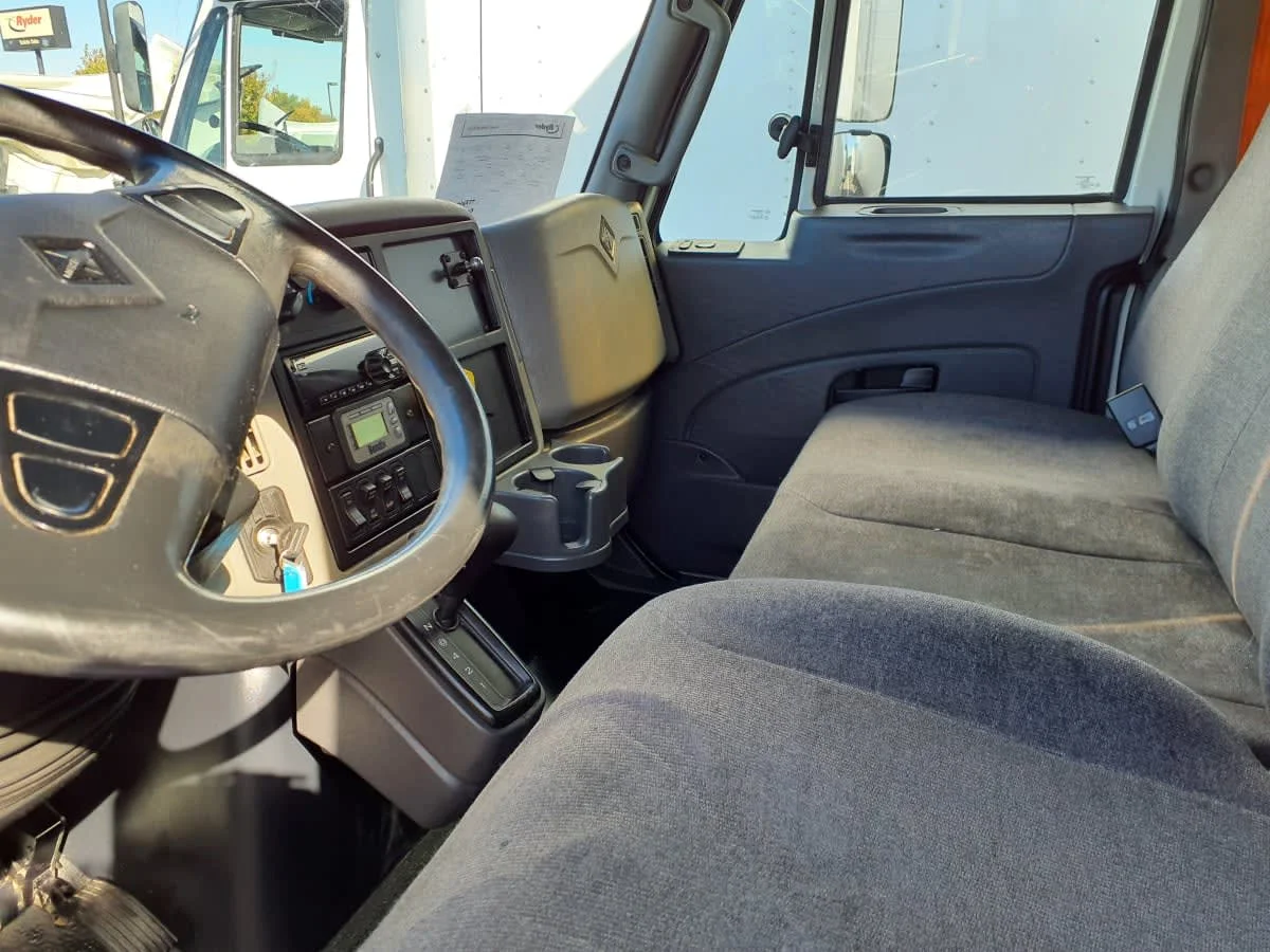 2019 International 4300 in Altoona, IA — photo 7