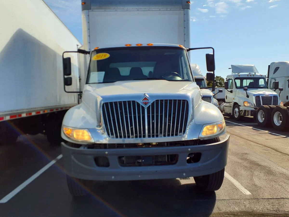 2019 International 4300 in Altoona, IA — photo 2