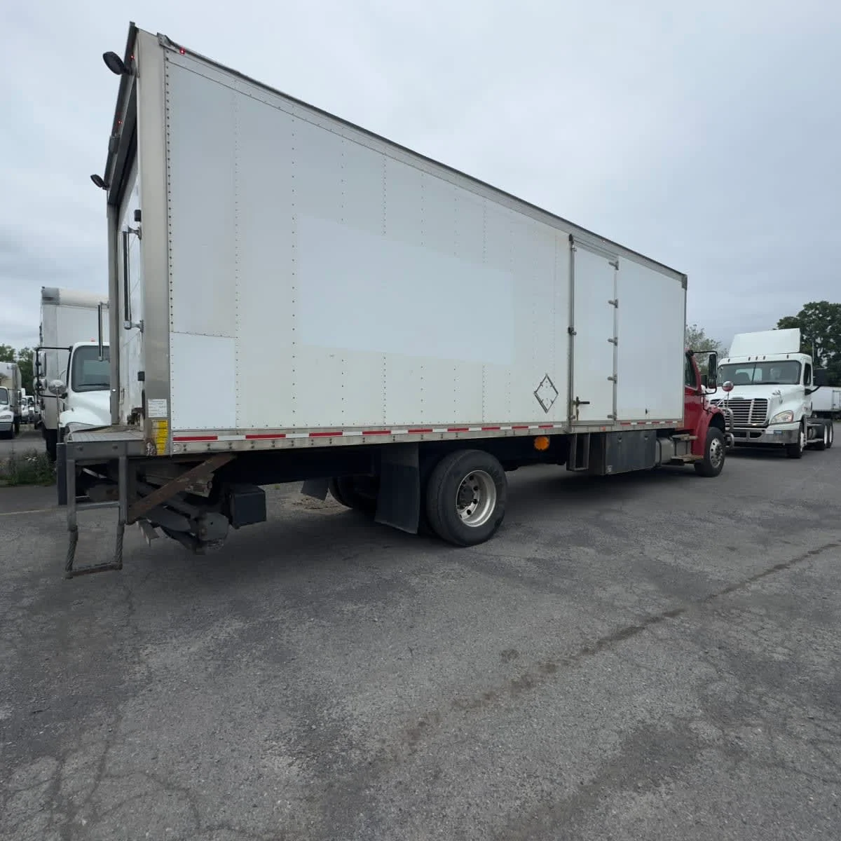 2019 Freightliner M2 106 in Syracuse, NY — photo 4