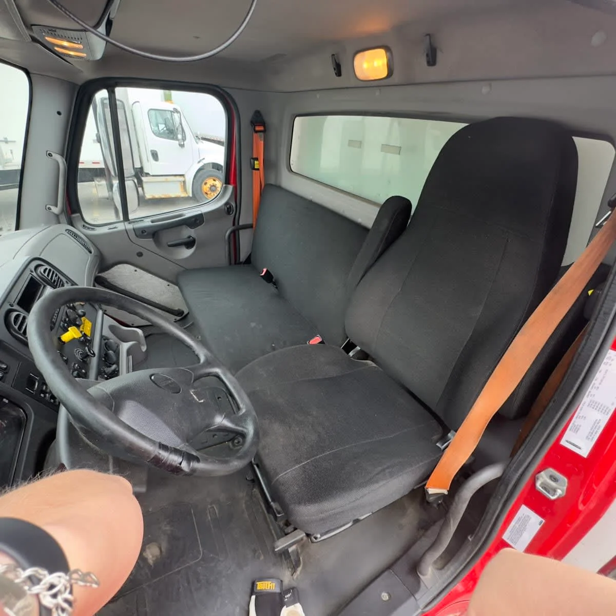 2019 Freightliner M2 106 in Syracuse, NY — photo 7