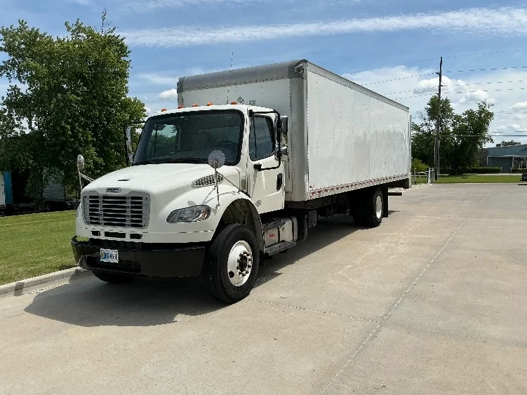 2020 Freightliner eM2 in Kansas City, MO — photo 3