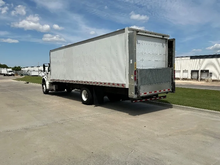 2020 Freightliner eM2 in Kansas City, MO — photo 6