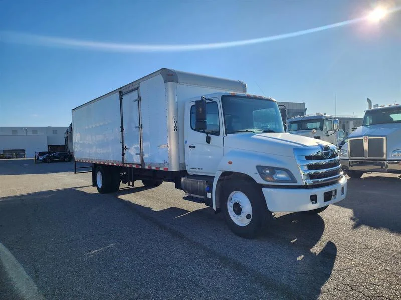 2016 Hino 338