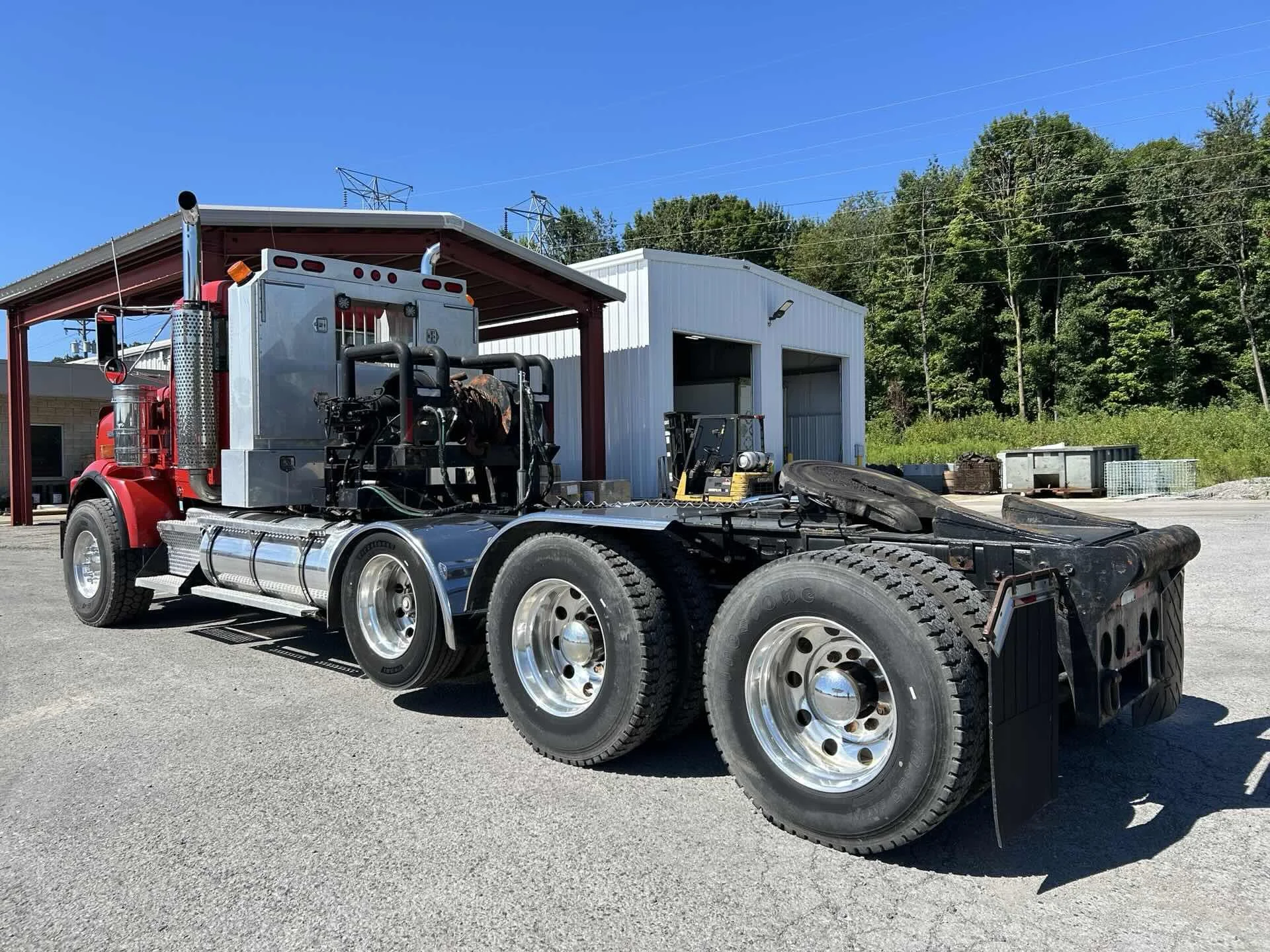 2005 Kenworth in Youngstown, OH — photo 3