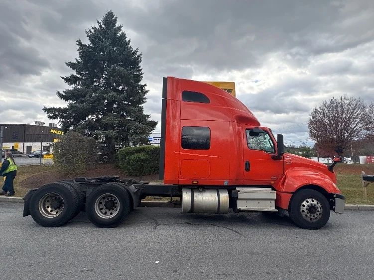2021 International LT in Hagerstown, MD — photo 8