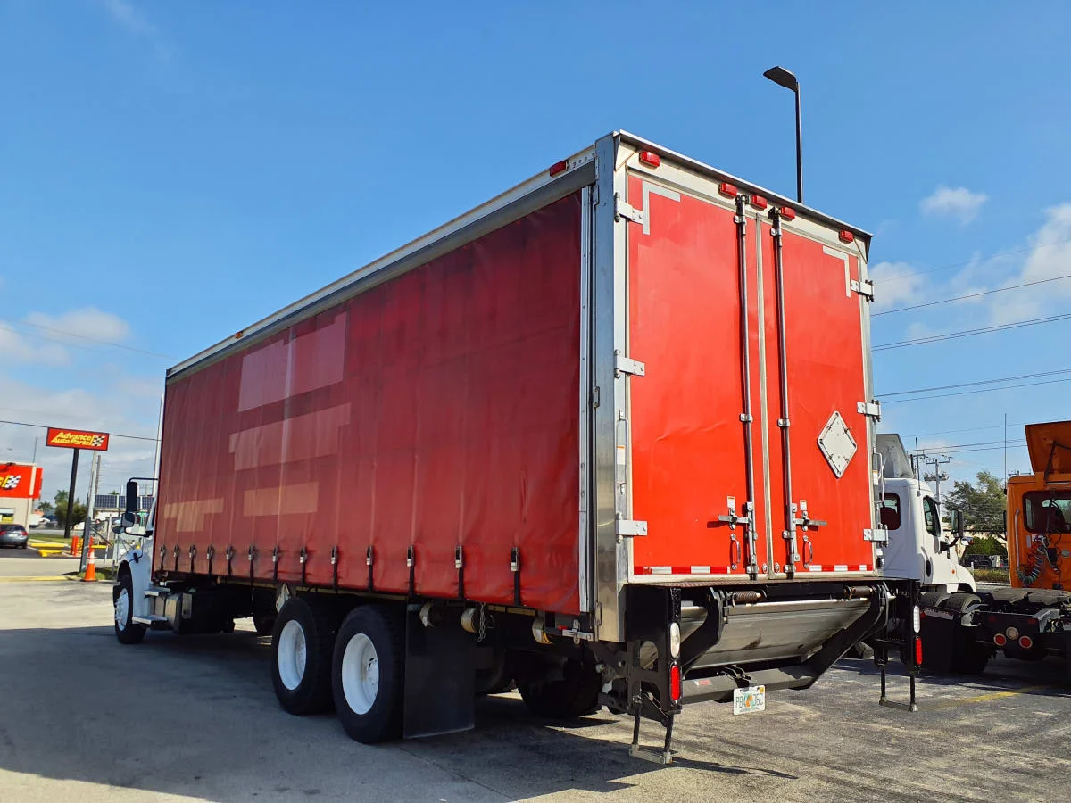 2020 Freightliner M2 106 - image 6