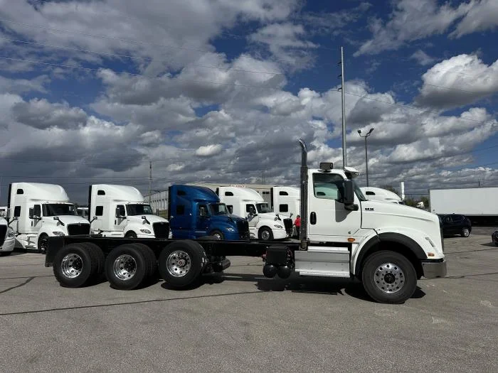 2026 International HX - image 4