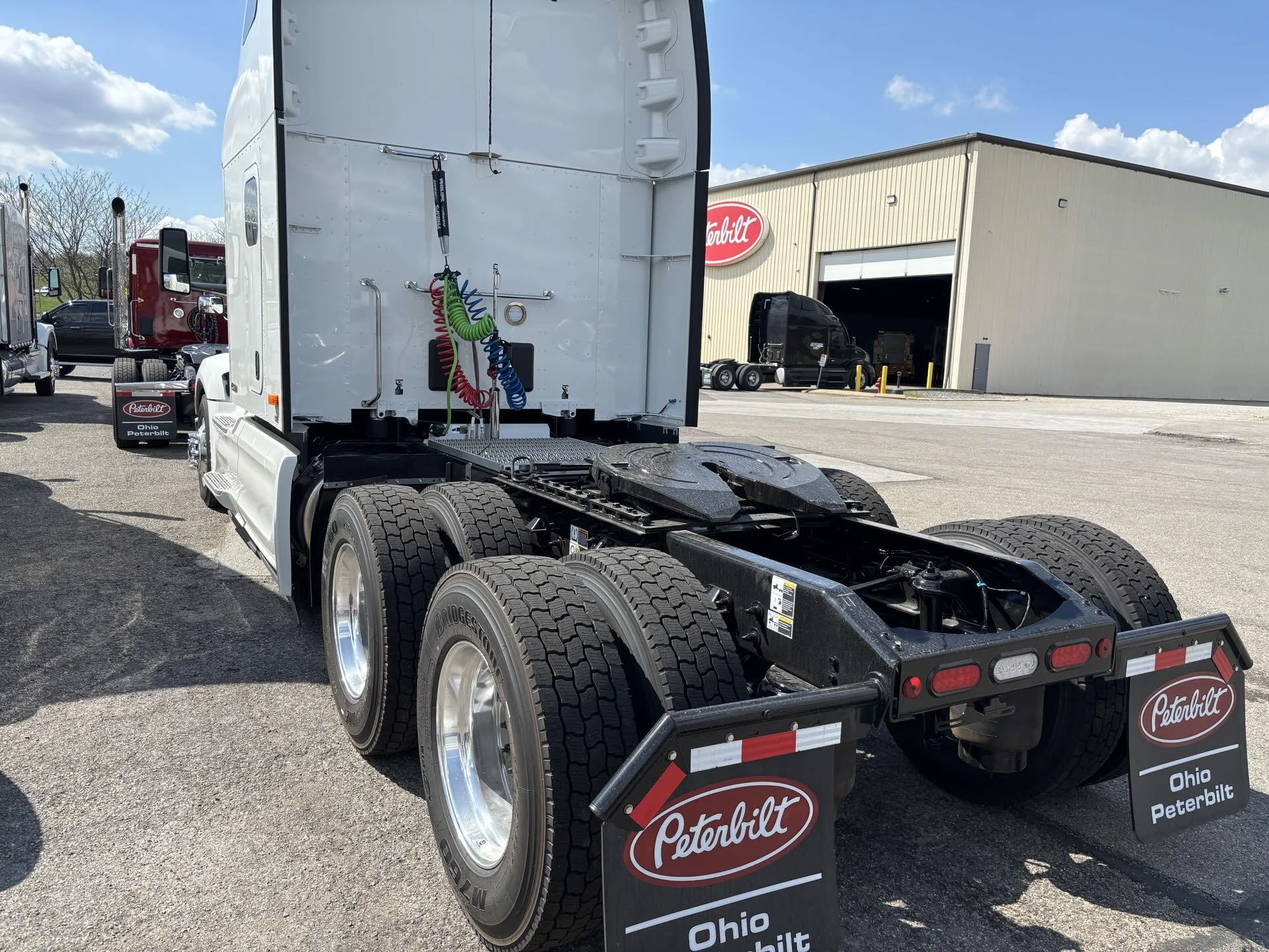 2027 Peterbilt 579 in Zanesville, OH — photo 4