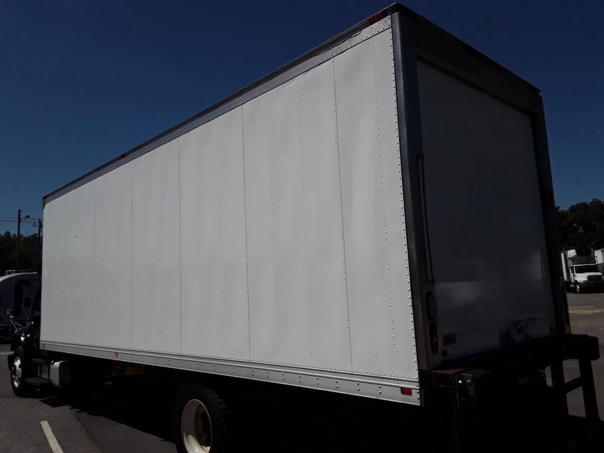 2018 Freightliner M2 106 - image 6
