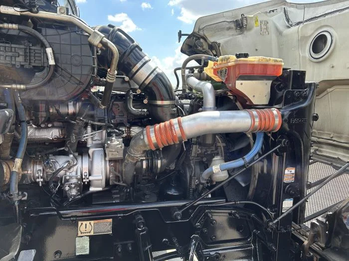 2020 Peterbilt 567 - image 21