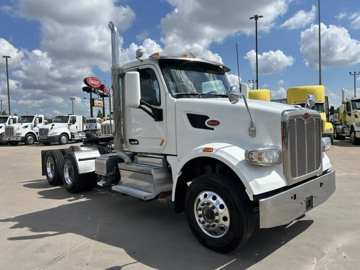 2020 Peterbilt 567 - image 8