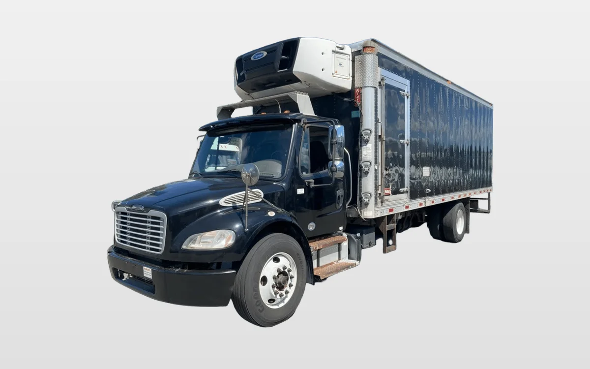 2017 Freightliner M2 106 - image 1