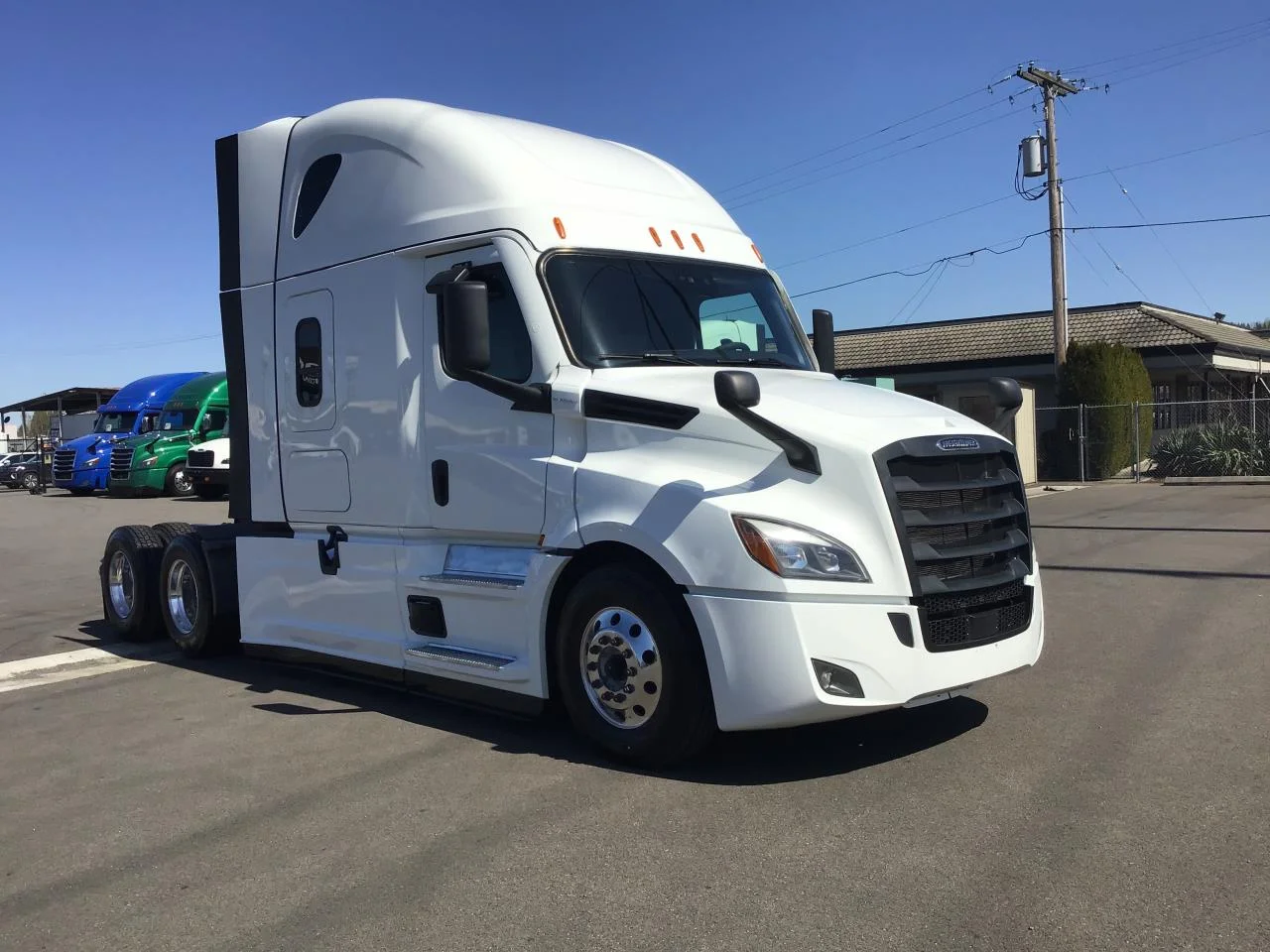 2024 Freightliner Cascadia in Pacific, WA — photo 3