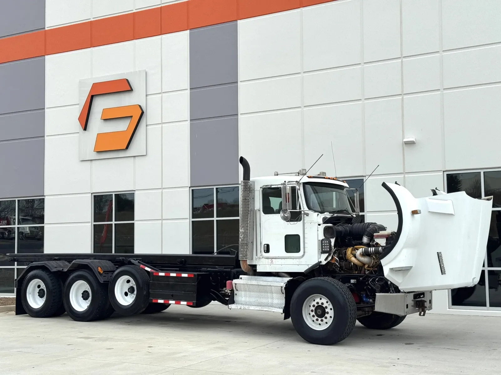 2008 Kenworth T800 - image 9