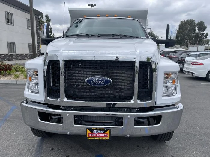 2026 Ford F-750 — photo 9